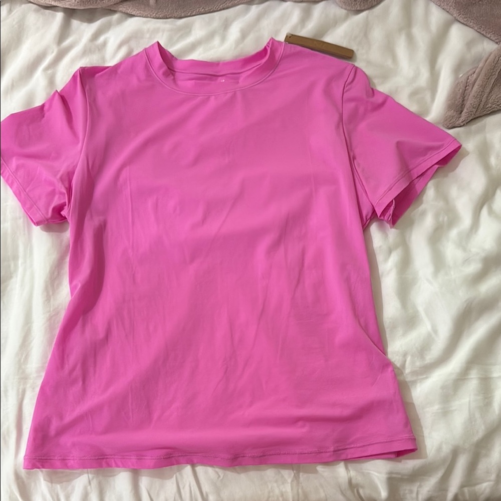 Skims Pink Women's T shirt, new with tags . Semi sheer
